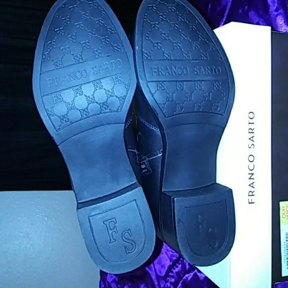 Boots - Picture 4 of 4